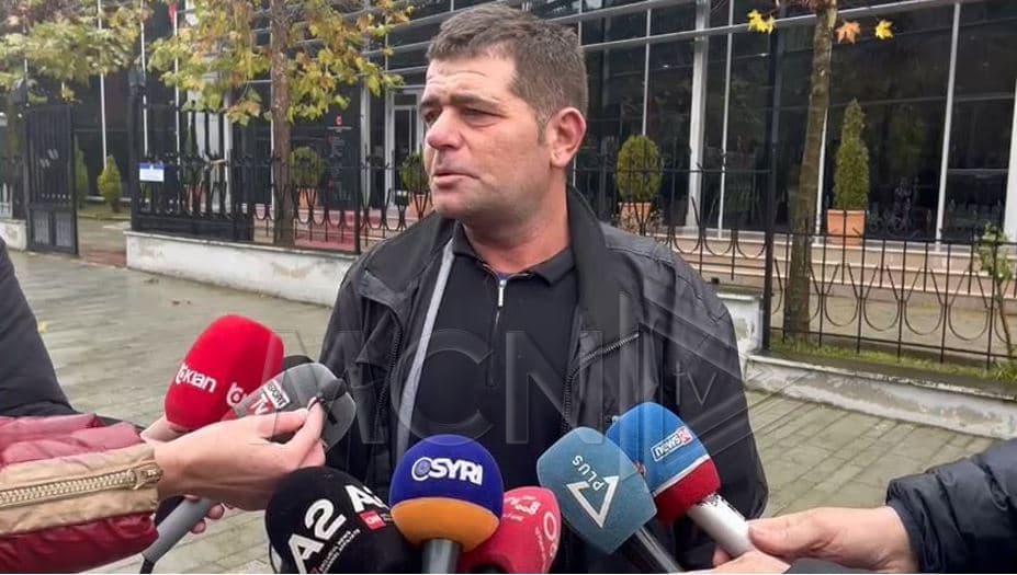   U vetëvra në furgonin e policisë në Greqi/ Vëllai i viktimës: Është dhunuar për vdekje nga gardianët (VIDEO)