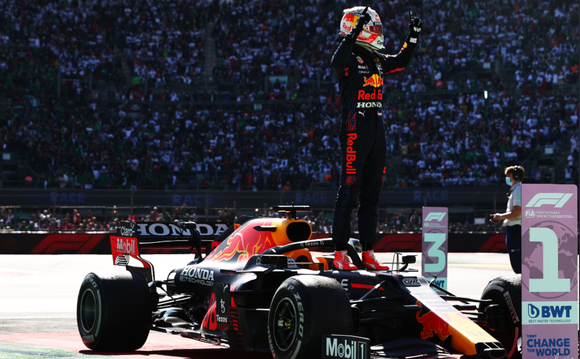 Gara e fundit për titullin kampion, Verstappen lë pas Hamilton dhe fiton “Pole Position”