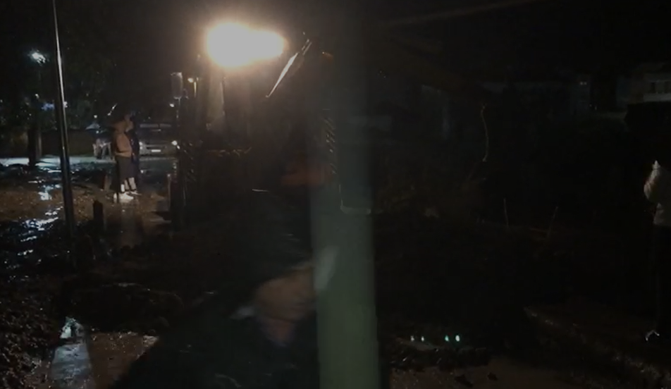 Vjosa në pikën kritike, evakuohen familjet afër bregut të lumit (VIDEO)