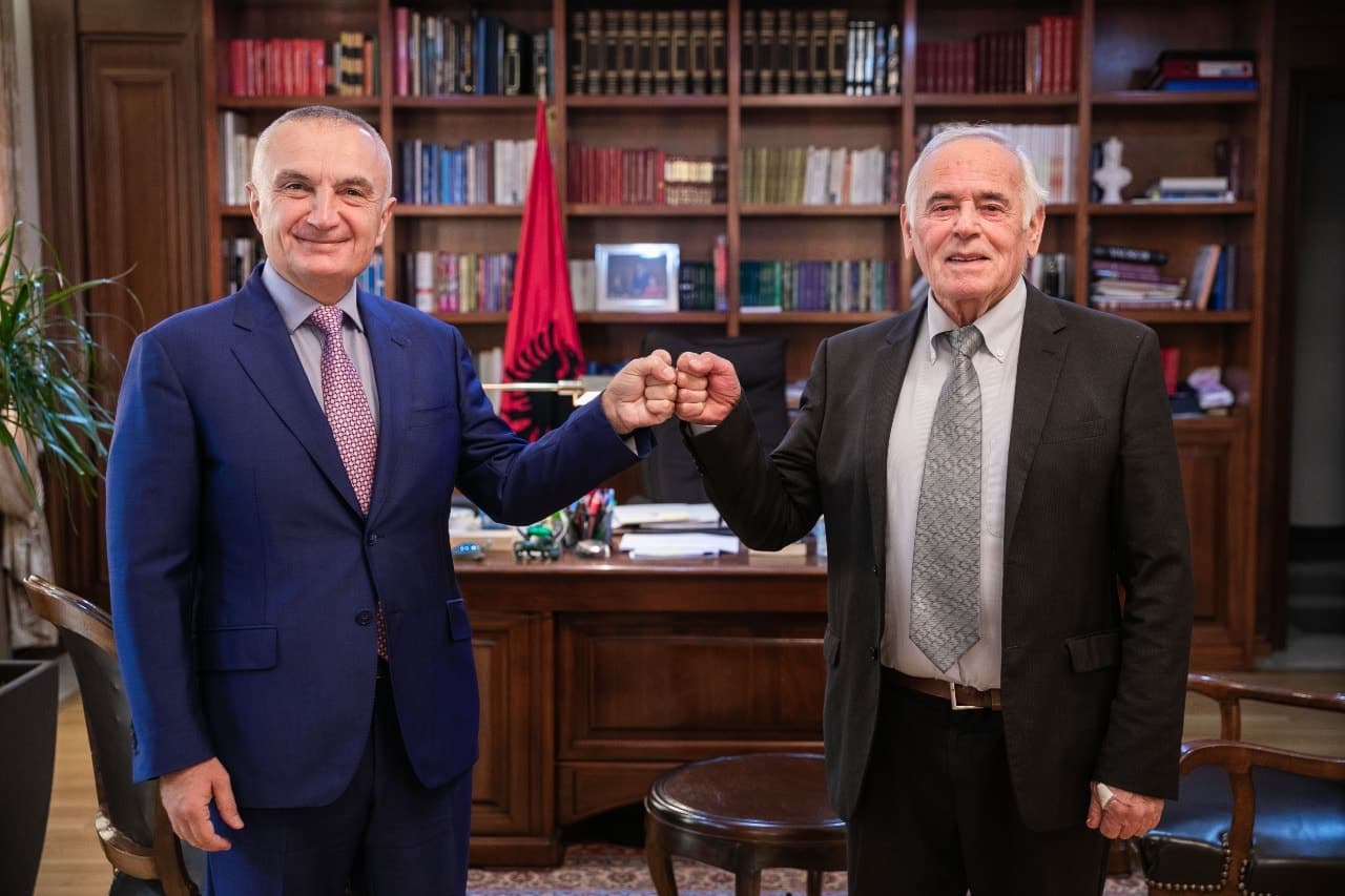 Shuhet ikona e peshëngritjes shqiptare, Ferit Berberi. Meta: Personalitet dhe legjendë