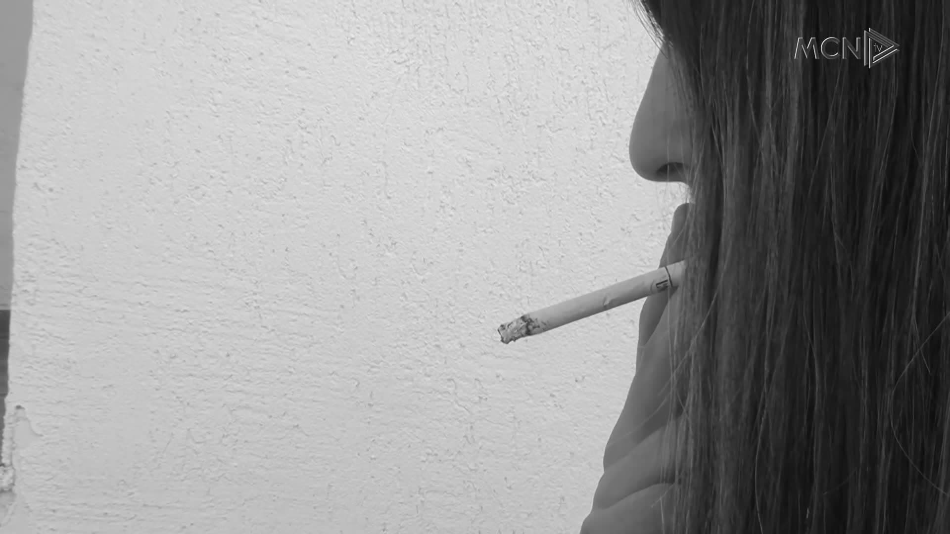 13-vjeçarja rrëfen varësinë nga droga (VIDEO)