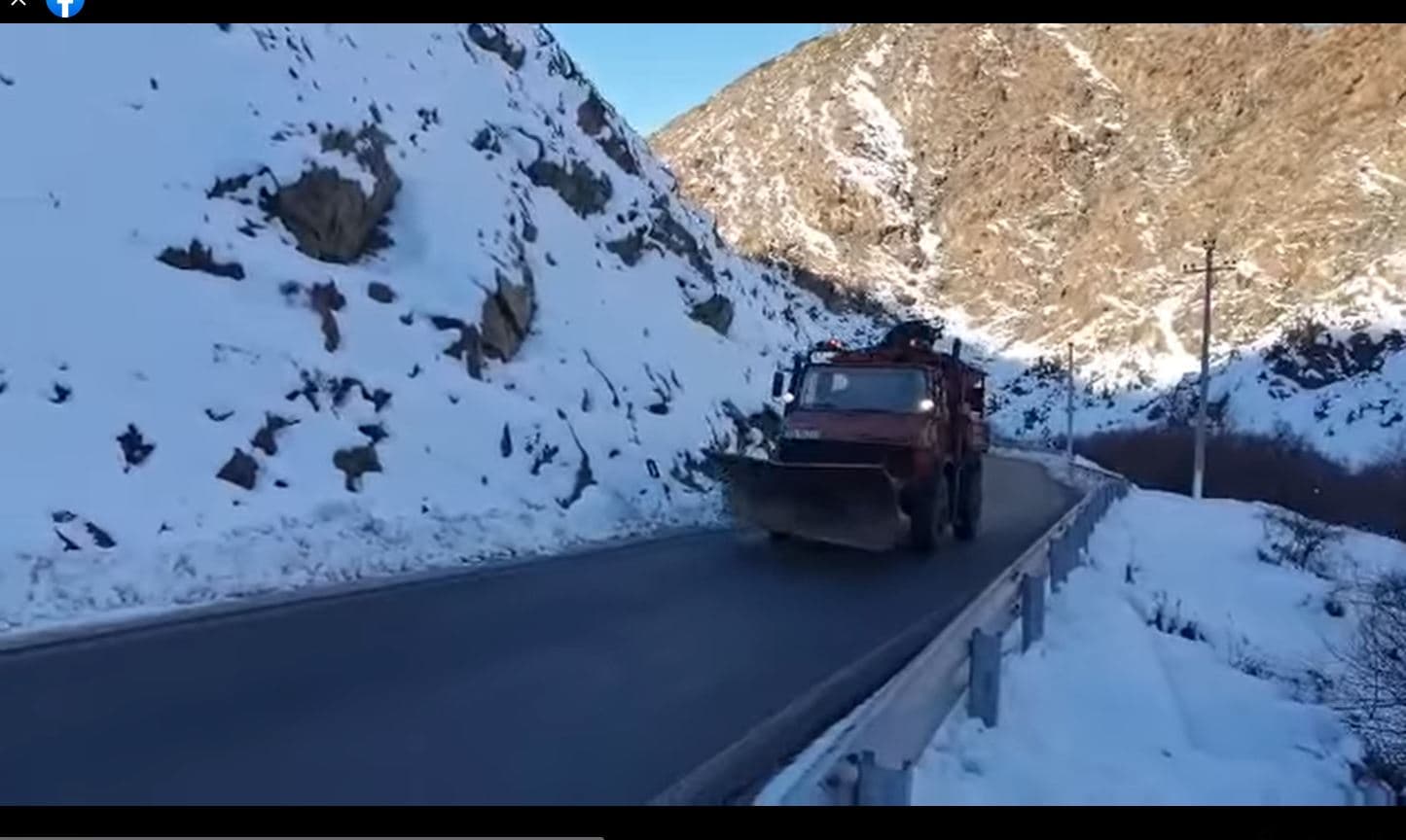   Temperatura -8 °C/ ARRSH: Trajtim i vazhdueshëm me kripë në të gjitha akset për evitimin e ngricave