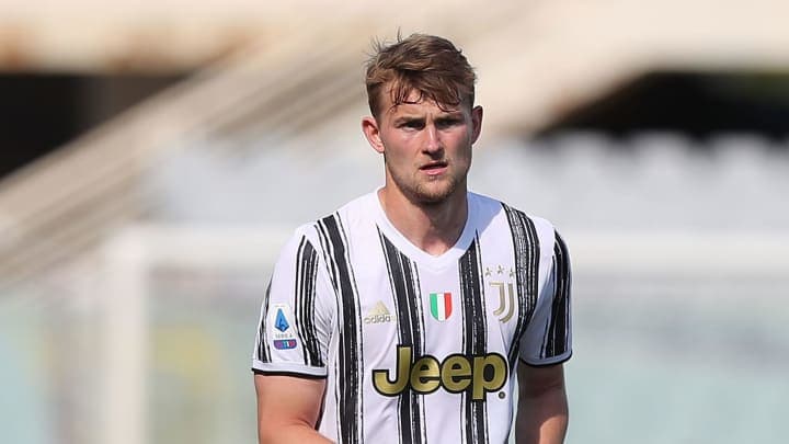 Antonio Conte pëlqen Matthijs de Light 