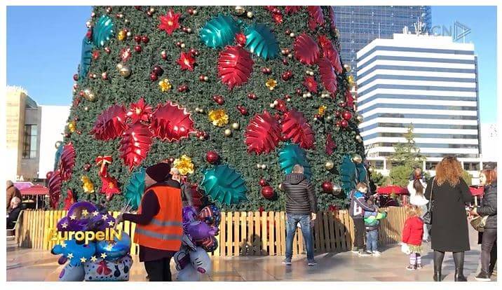 Tirana dualiste në prag fundviti (VIDEO)