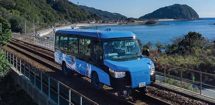 Japonia prezanton mjetin që kthehet nga tren në autobus në 15 sekonda
