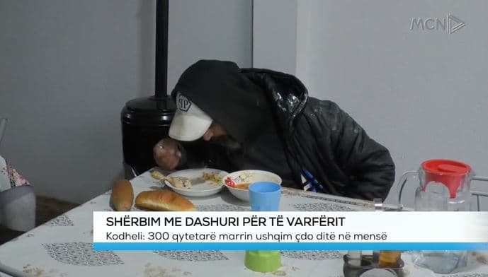 Shërbim me dashuri për të varfërit/ Kodheli: 300 qytetarë marrin ushqim çdo ditë në mensë (VIDEO)