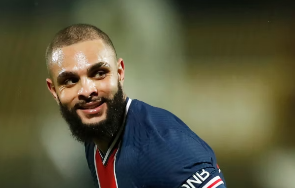 Nuk po gjen hapësira te PSG, mbrojtësi drejt kalimit te Lazio