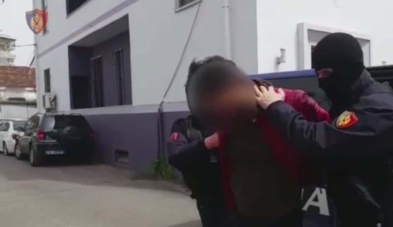 Emri/ Në kërkim ndërkombëtar nga drejtësia holandeze, 22-vjeçari arrestohet në Rinas
