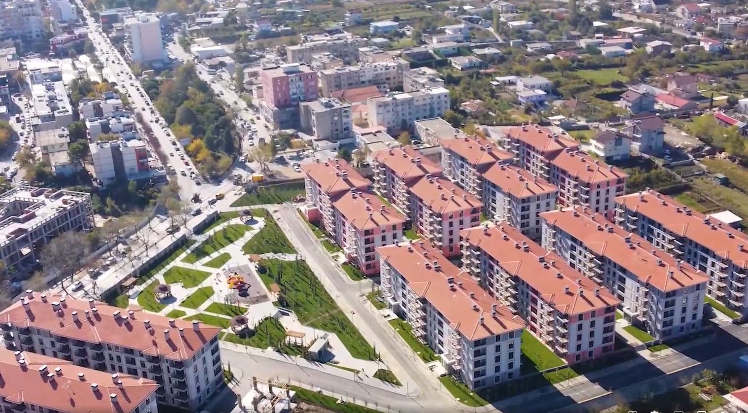 Familjet e prekura nga tërmeti në Laç kthehen sot në shtëpitë e reja
