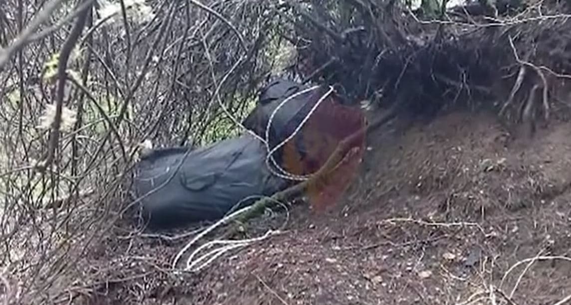Sekuestrohet drogë, eksploziv C4 e kapsolla detonatore në Kakavijë, trafikantët ia mbathin nëpër pyll