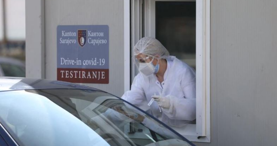Përhapet me shpejtësi Omicron në Bosnje