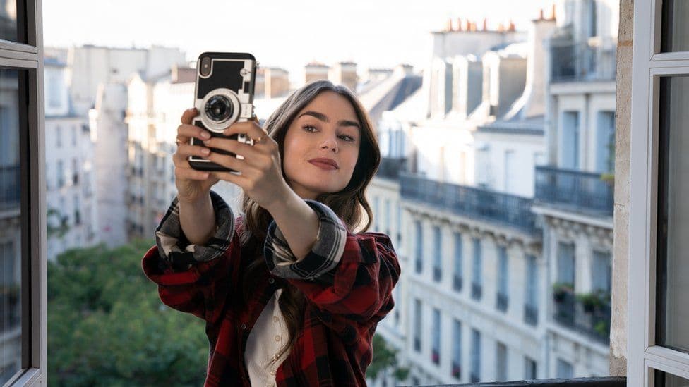 Pse Ukraina është kundër serialit “Emily in Paris”?