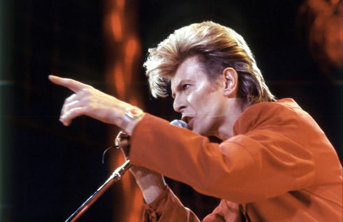 Shitet edhe katalogu muzikor i David Bowie