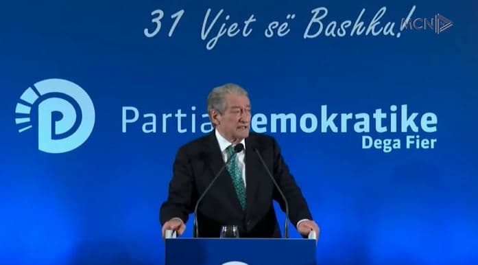 Berisha zbulon skenarët e 8 janarit: Festojmë ditën e shtunë, protestë paqësore (VIDEO)