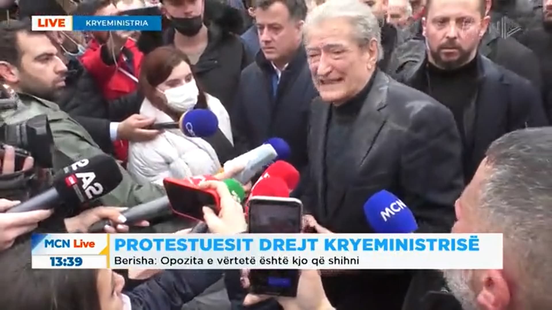 Berisha pas protestës: Kjo që ndodhi sot është vetëm faqja e parë e historisë, mbetemi të pamposhtur