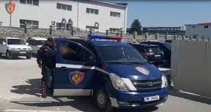 Përplasi 3 fëmijë, arrestohet 23-vjeçari në Kukës