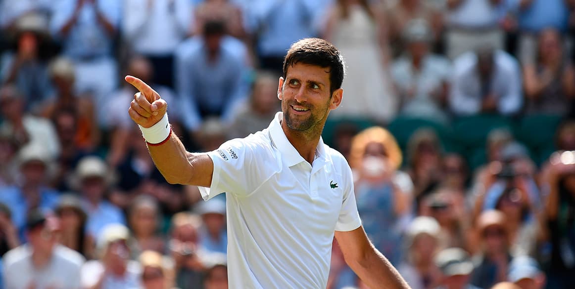 Tenisti serb Djokovic fiton betejën në gjykatë, do të qëndrojë në Australi (VIDEO)