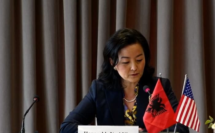 Kim: Zbatoni reformën në drejtësi, do të shtohen mundësitë e punësimit