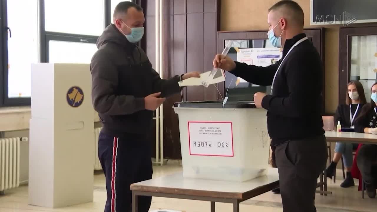 Referendumi për ndryshimet kushtetuese në Serbi (VIDEO)