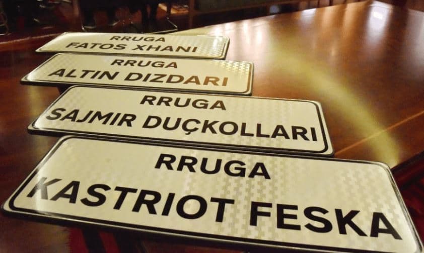     U vranë gjatë aksionit për kapjen e Dritan Dajtit/ Katër rrugë në Tiranë marrin emrat e ish-policëve