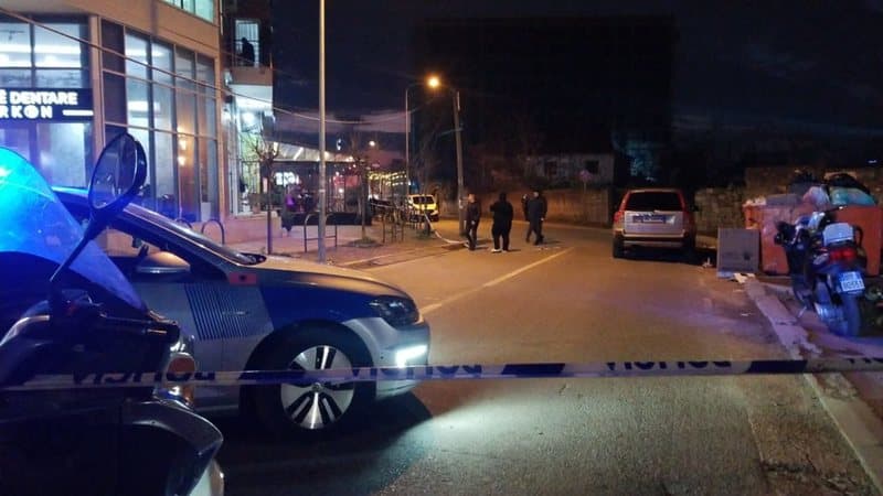 Pëson arrest kardiak në lokal, ndërron jetë 70-vjeçari