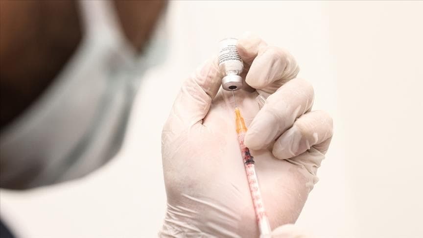 9 efekte anësore që mund të prisni nga doza përforcuese e Covid