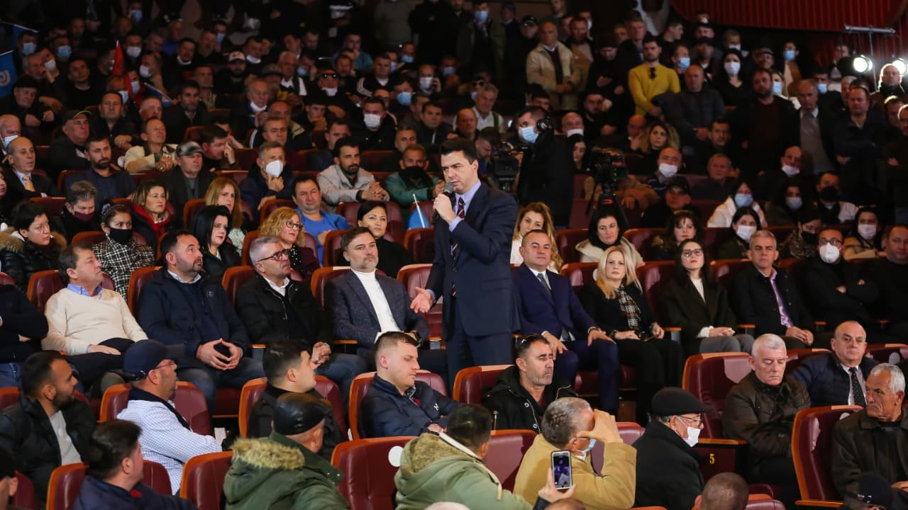 Basha: Demokratët të çliruar nga e kaluara dhe dhuna