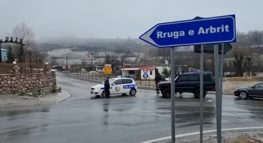 “Dëbora mbyll Rrugën e Arbrit”/ PD: U hap me propaganda, 6 marsi ndëshkimi i kësaj qeverie me votë