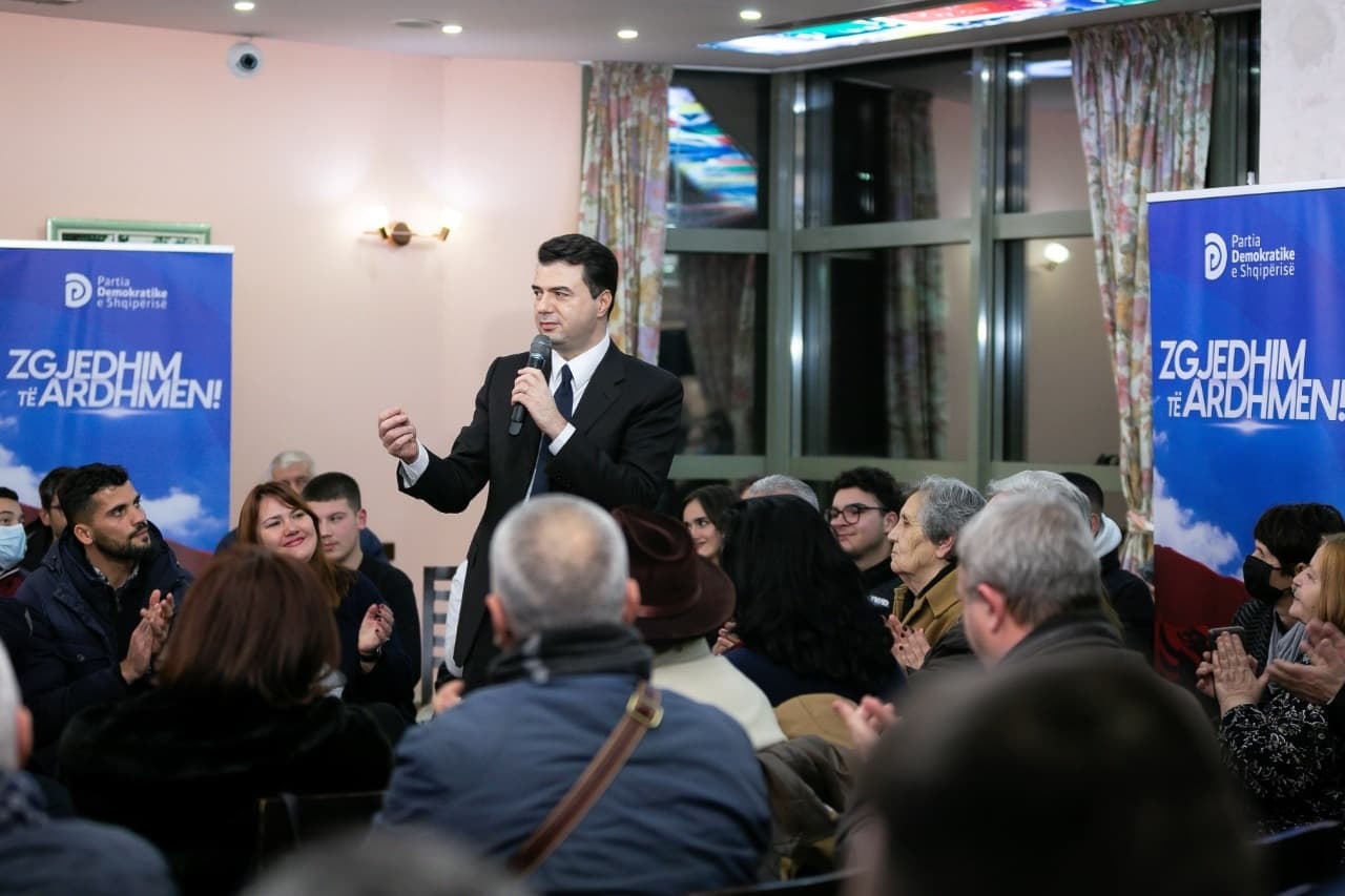     Basha: Po sjellim një politikë ndryshe, hijet e së shkuarës-peshë e tepërt (VIDEO)