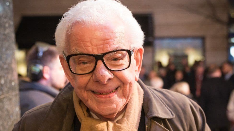 Shkrimtari Barry Cryer ndërron jetë në moshën 86-vjeçare