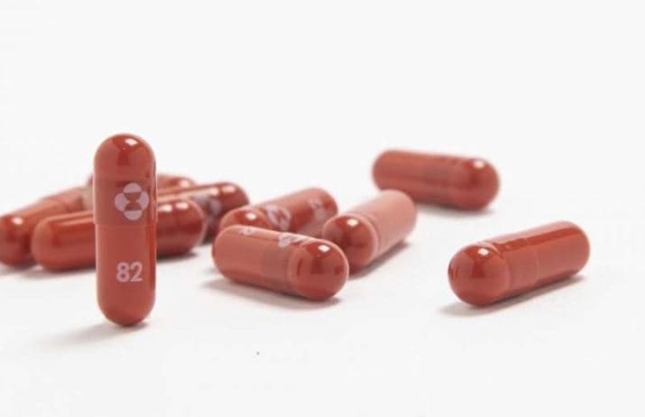 Pilula e Merck efektive kundër Omicron në testet laboratorike
