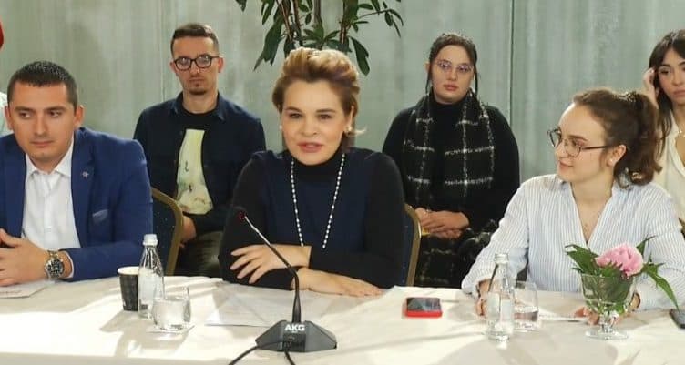 Kryemadhi akuza Bashës: Më 25 prill ishim në një partneritet me armik në krah
