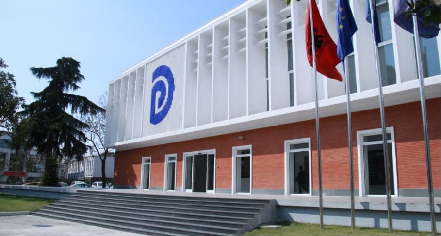     Koalicioni “Shtëpia e Lirisë”/ PD: U zyrtarizua partia e vjetër Meta-Berisha-Rama