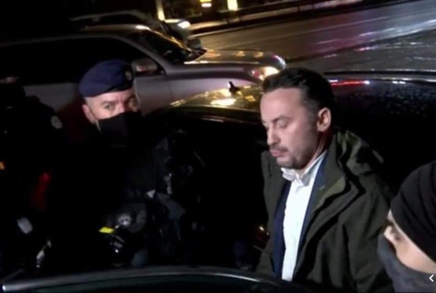  Arrestohet në një studio televizive kryetari i Partisë Socialdemokrate të Kosovës, Dardan Molliqaj