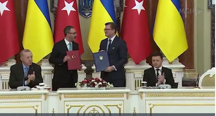  Presidenti turk në Ukrainë, bën thirrje për negociata me Rusinë (VIDEO)