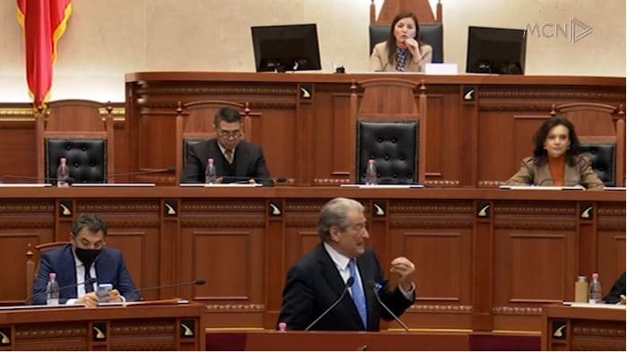  Berisha kërkon rezolutë urgjente për Ukrainën (VIDEO)