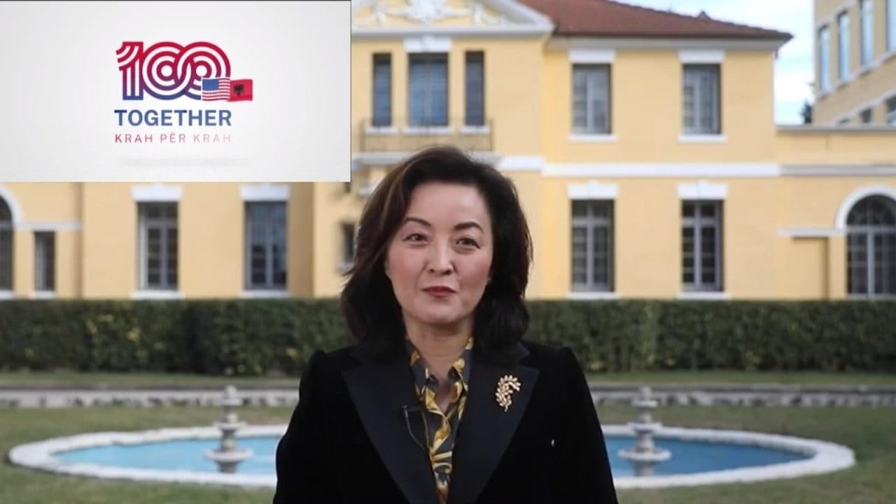 100-vjetori i marrëdhënieve diplomatike Shqipëri-SHBA/ Yuri Kim prezanton logon: Mirëpresim arritjet që do vijnë