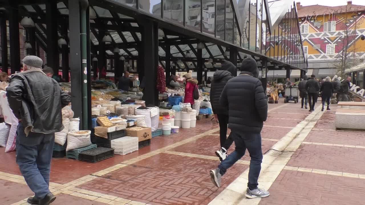 Shtrenjtohet fatura e fruta perimeve (VIDEO)