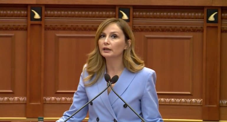 Rritja e çmimit të naftës/ Tabaku: Kostoja reale vetëm 61 lekë