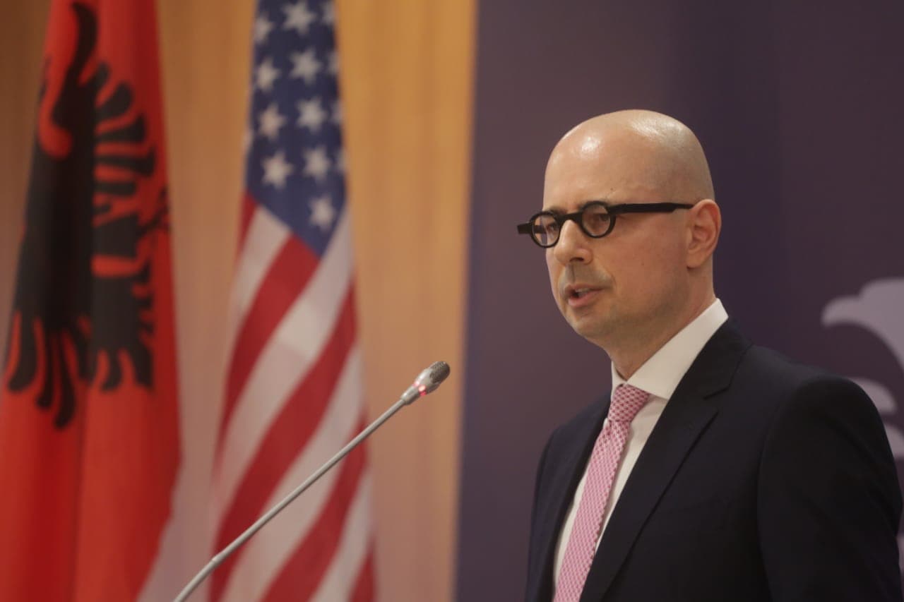 Dënimi me burg i Tahirit/ Dhoma Amerikane e Tregtisë: Sinjali i parë se drejtësia po zgjohet