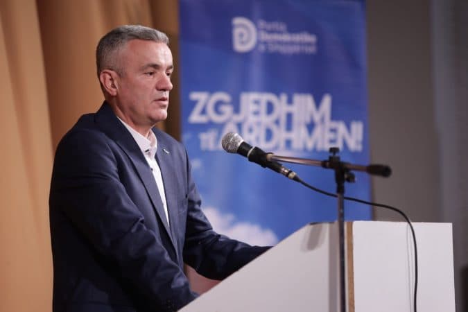 PD prezanton kandidatin për bashkinë Dibër/ Haka: Jemi të bashkuar, larg konfliktit politik
