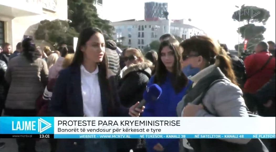 Banorët e 4 zonave të Tiranës në protestë/ Qytetarja: Të na sqarojnë, mos të bëjnë sikur nuk ekzistojmë