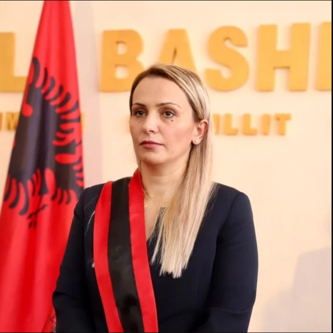 Morën shtëpitë por jo çelësat, kryebashkiakja e Kurbinit: Është vetëm çështje proceduriale!