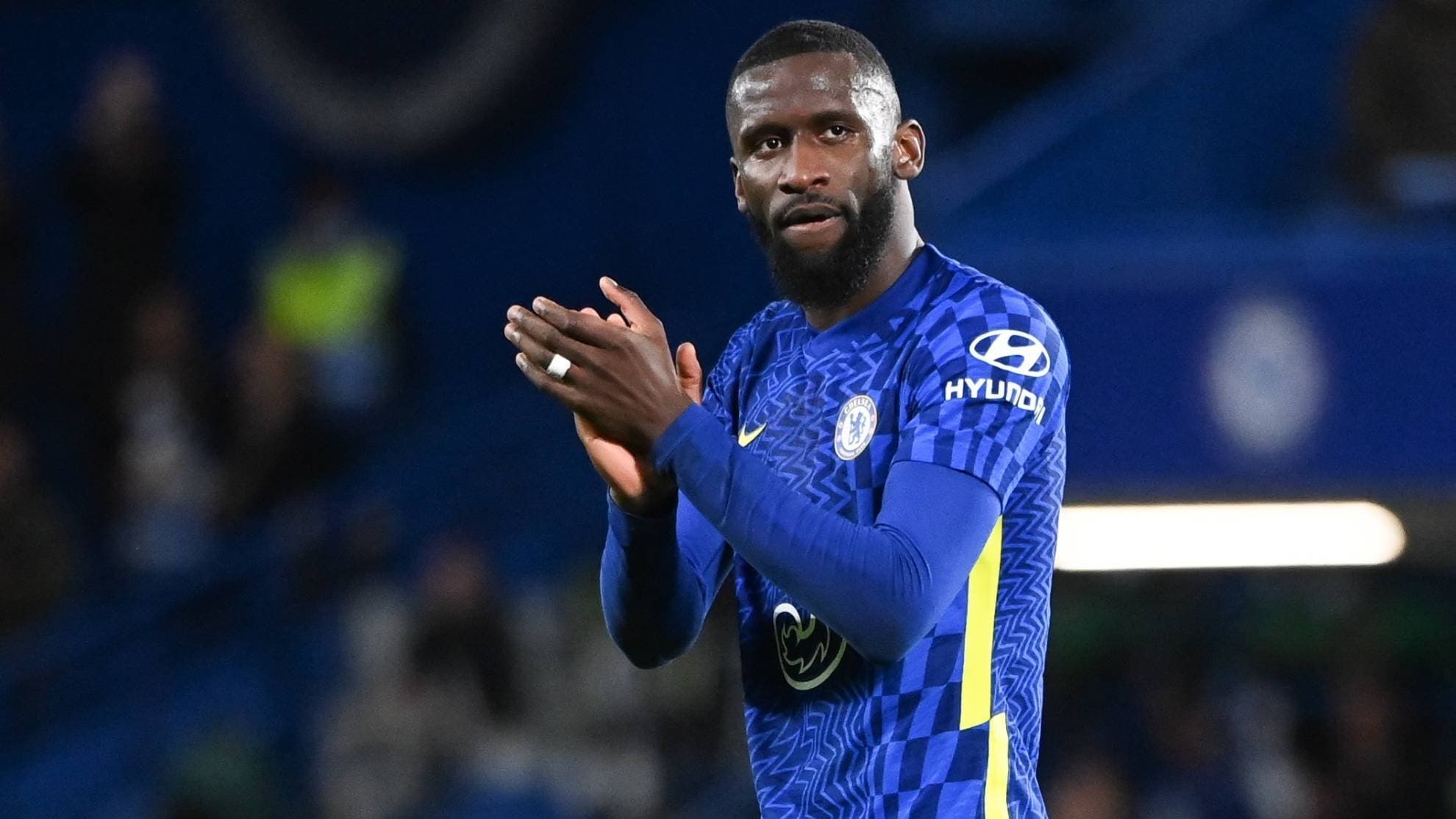 Bayern në avantazh për Rudiger