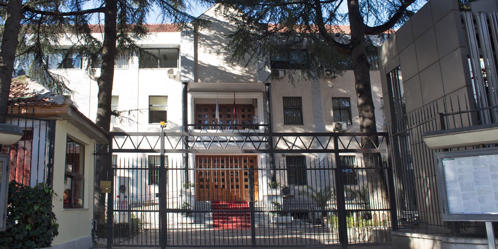 Abuzoi seksualisht dhe kërcënoi të miturën, Apeli burgos të riun