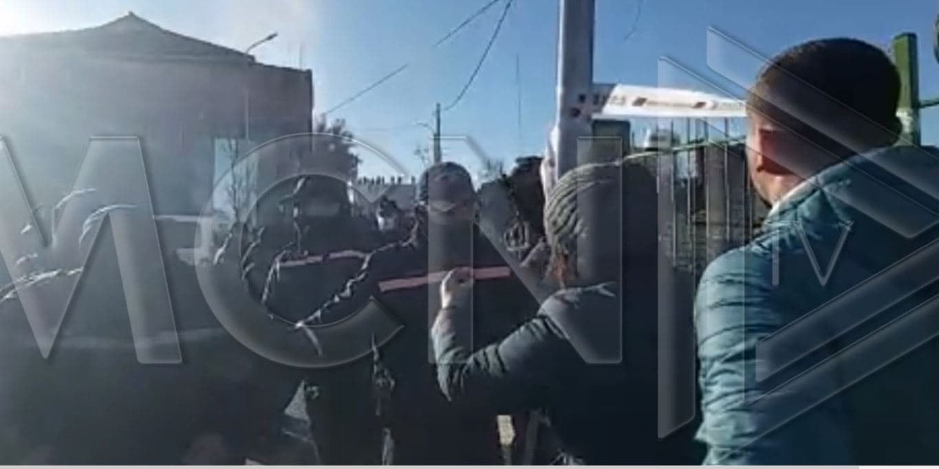 Video/ Nisin shembjet te "5 Maj", pritet të prishen 11 shtëpi