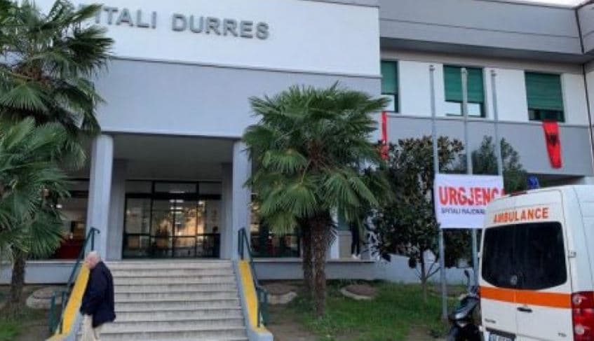 Aksidentit tragjik në Durrës, pas shokut ndërron jetë edhe 13-vjeçari