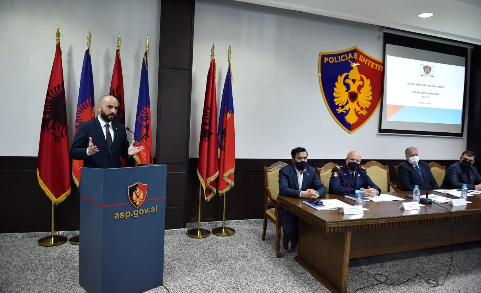 Lufta kundër terrorizmit e trafiqeve, Nano prezanton strukturën e re të Njësisë së Informacionit të Pasagjerit
