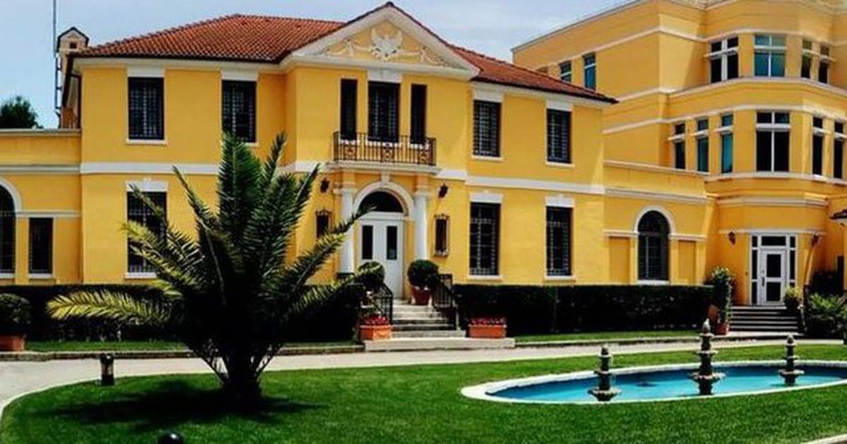 Ambasada e SHBA në Tiranë thirrje qytetarëve të saj në Ukrainë: Largohuni brenda 24-48 orëve