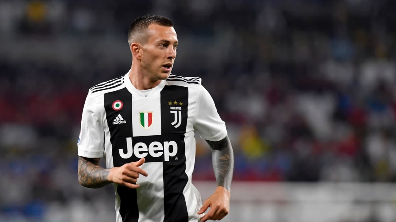 Milan mendon për Bernardeschin